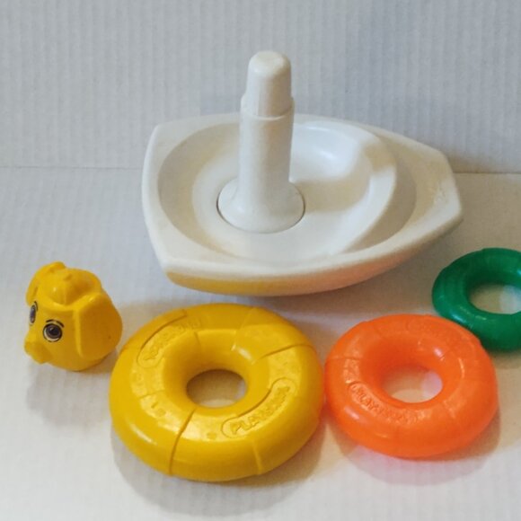 Vintage Playskool Dog and Boat Stacking Tub Toy - Picture 12 of 12